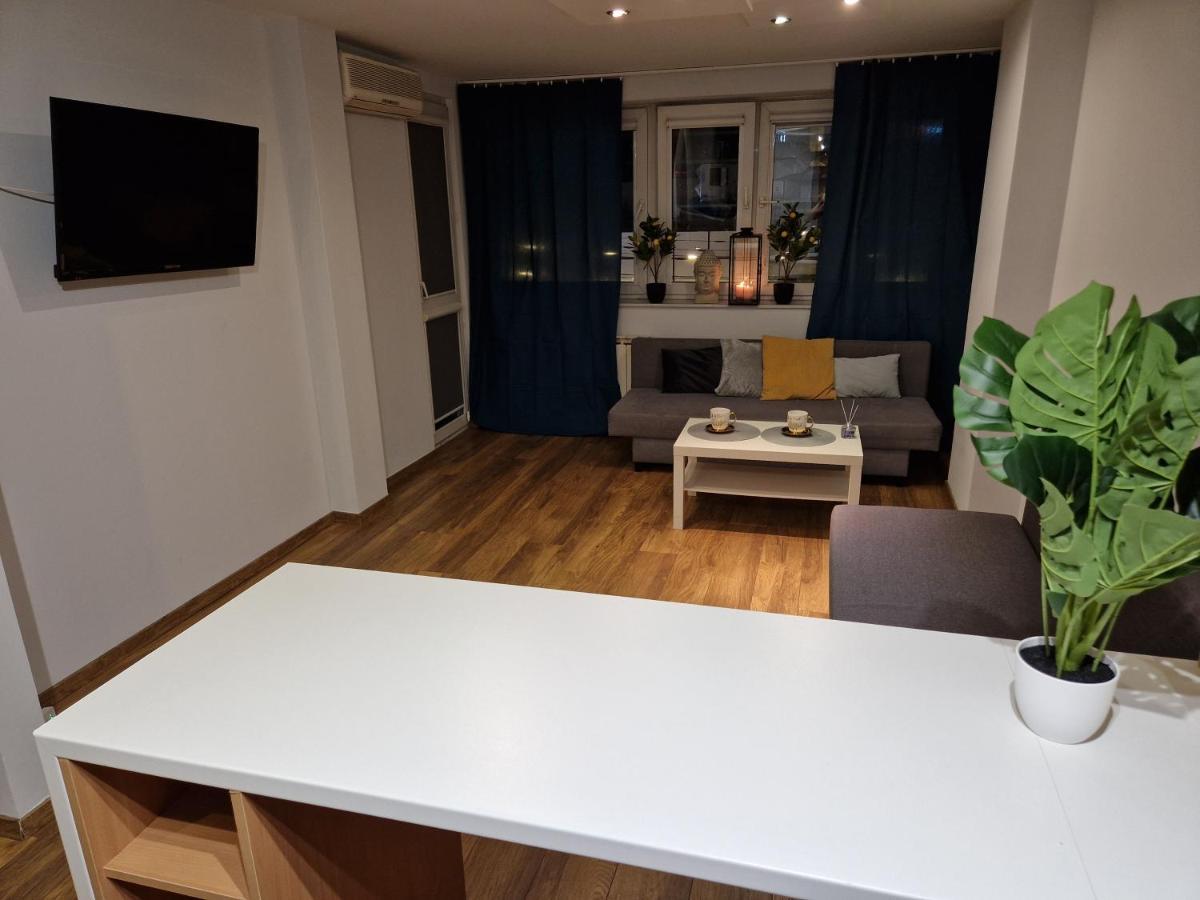 View Apartments And Rooms Warschau Exterior foto