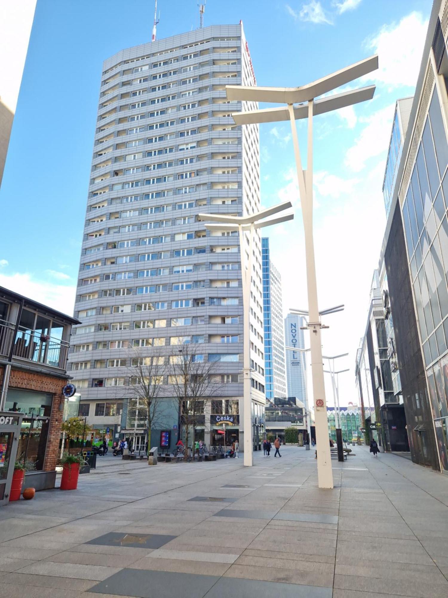 View Apartments And Rooms Warschau Exterior foto